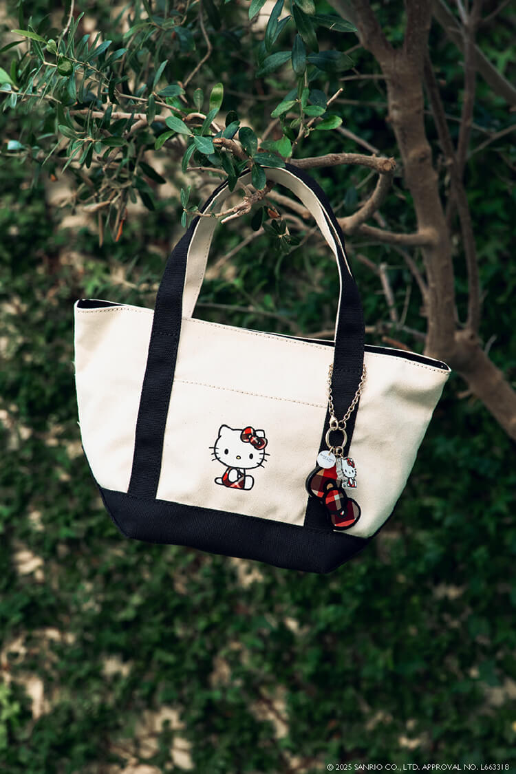 PICK UP】10周年企画 BLUE LABEL CRESTBRIDGE × Hello Kitty Vol.2