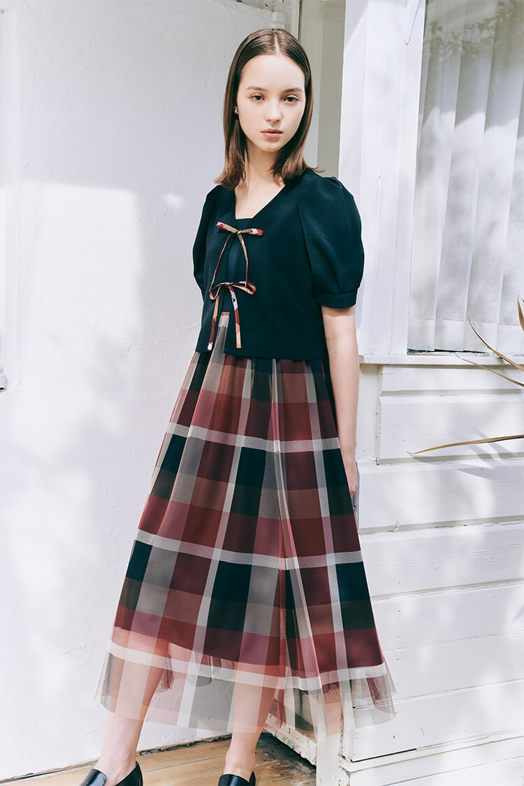 PICK UP】雑誌sweetとのコラボレーションドレス発売｜BLUE LABEL
