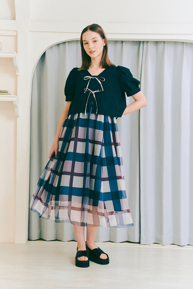 PICK UP】雑誌sweetとのコラボレーションドレス発売｜BLUE LABEL