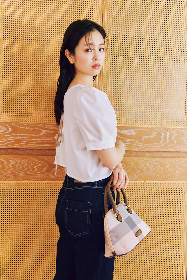 横田真悠と初夏のドレス｜BLUE LABEL CRESTBRIDGE(ブルーレーベル